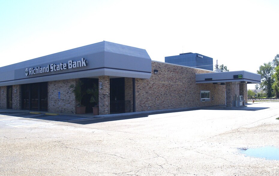 More Photos Of 1816-1874 Forsythe Ave, Monroe General Retail For Lease