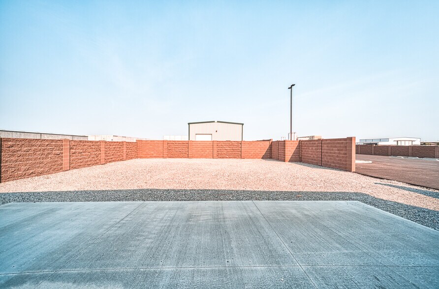 More Photos Of 2901 Rainier Pl, Pasco Warehouse For Lease