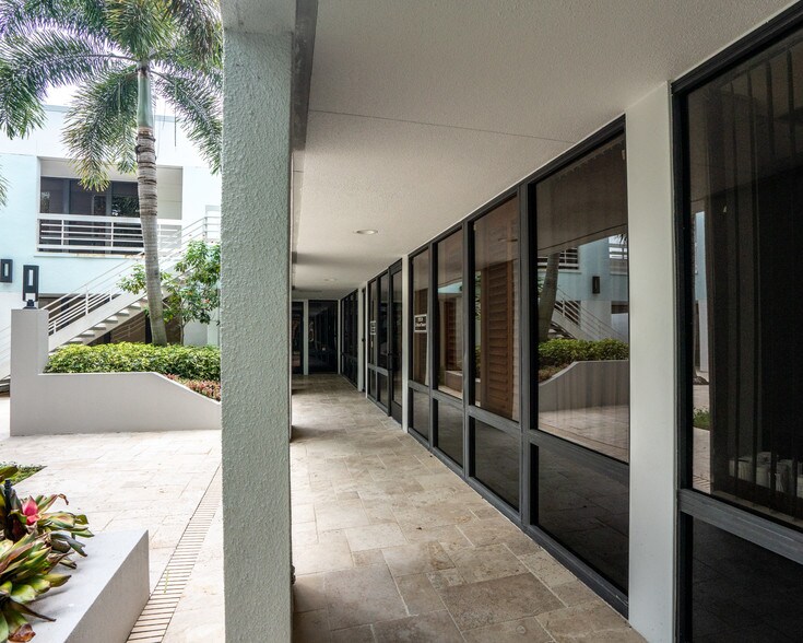 More Photos Of 2295 NW Corporate Blvd, Boca Raton Office Residential For Lease