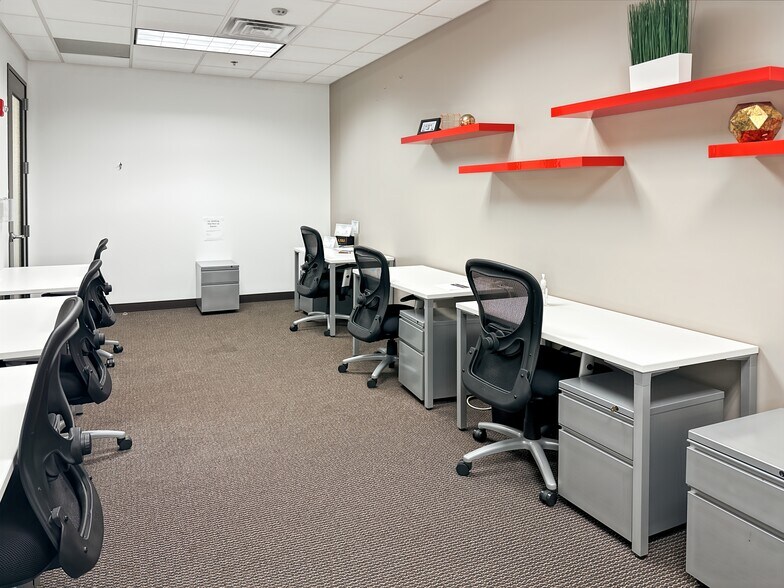 Primary Photo Of 2615 Medical Center Pky, Murfreesboro Coworking Space