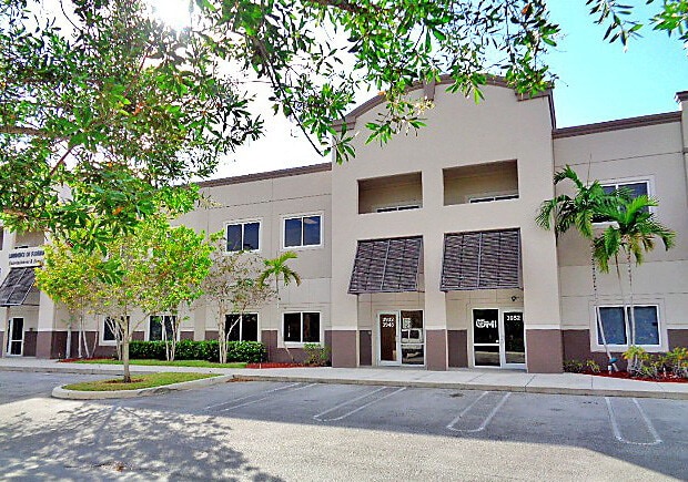 More Photos Of 3924-3960 Coral Ridge Dr, Coral Springs Showroom For Sale