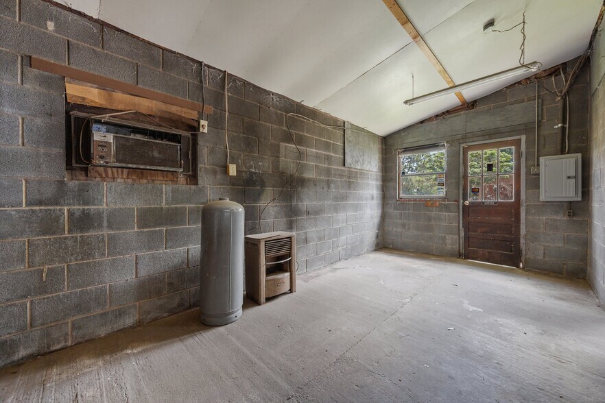 More Photos Of 1085 Old US 421, Lillington Industrial For Sale