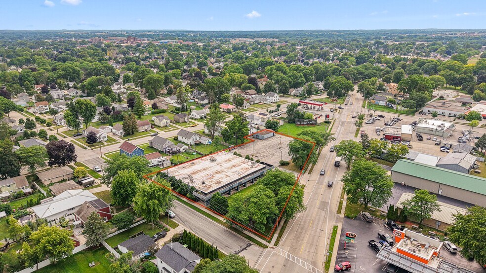 More Photos Of 254 Winnebago Dr, Fond Du Lac Office For Sale