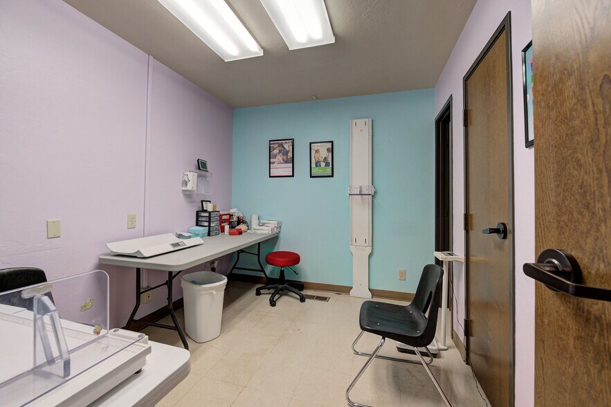 More Photos Of 3530 N MacArthur Blvd, Oklahoma City Medical For Sale