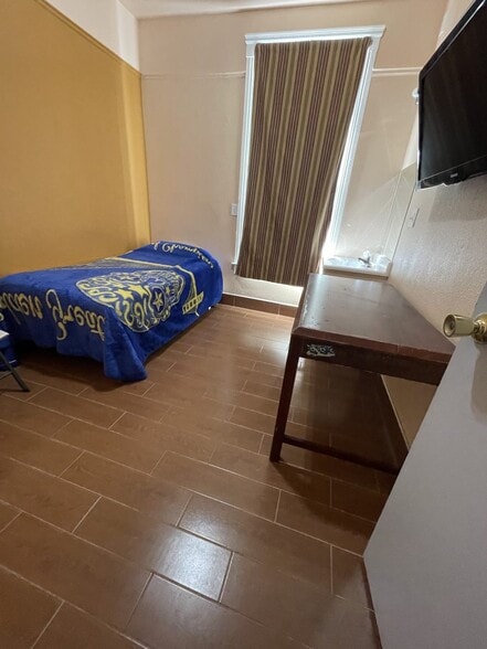 More Photos Of 2766-2770 Mission St, San Francisco Hotel For Sale