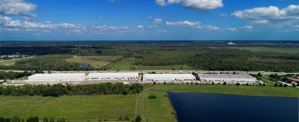 More Photos Of 9373 Laredo Ave, Fort Myers Warehouse For Lease