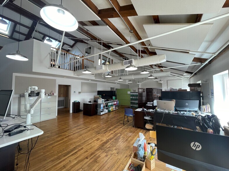 More Photos Of 65-85 W Commercial St, Portland Office For Lease