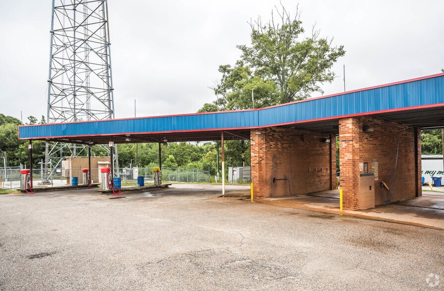 More Photos Of 1706 S Broad Ave, Lanett General Retail For Sale