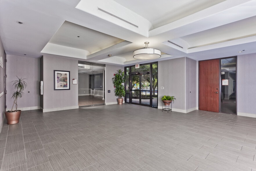 More Photos Of 19016 Stone Oak Pky, San Antonio Medical For Lease