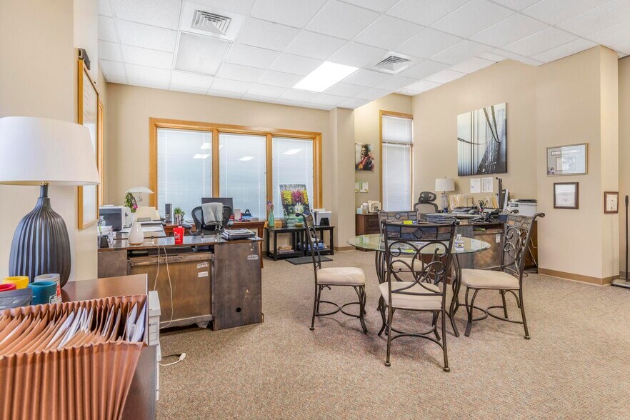 More Photos Of 1250 W I-65 Service Rd S, Mobile Warehouse For Sale