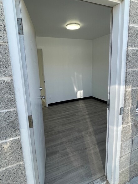 More Photos Of 1292-1308 W 635 S, Orem Unknown For Lease