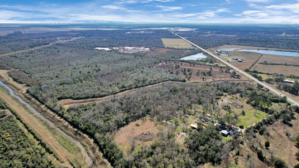 More Photos Of 10 FM 2403, Alvin Land For Sale