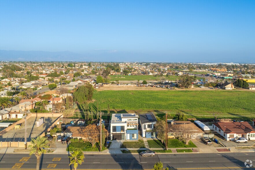 More Photos Of 8019 Alder Ave, Fontana Multifamily For Sale