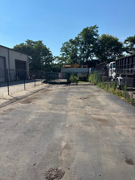 More Photos Of 2 Park Pl, Glen Cove Land For Lease