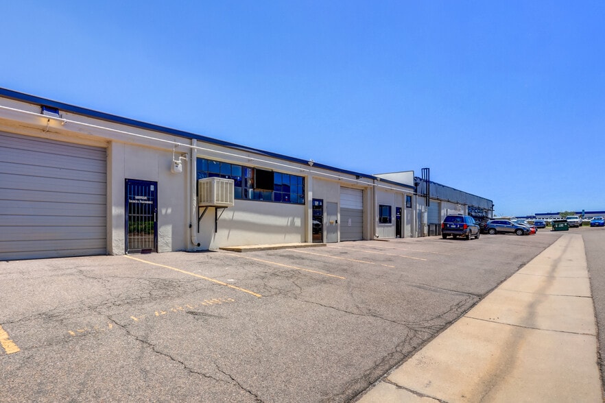 More Photos Of 555 Alter St, Broomfield Service For Sale
