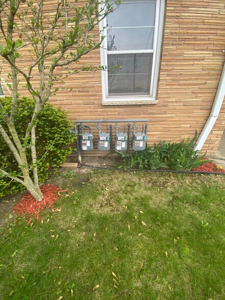 More Photos Of 7009 W Tripoli Ave, Milwaukee Apartments For Sale