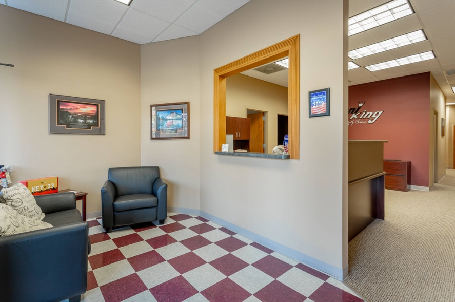 More Photos Of 7610 Hamilton Park Dr, Chattanooga Office For Sale