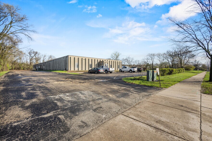 More Photos Of 2104 International Ln, Madison Light Distribution For Sale