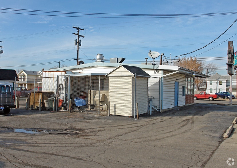 More Photos Of 2424 E 3rd St, Dayton Restaurant For Sale