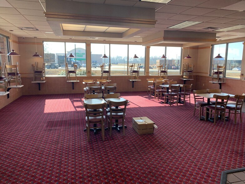 More Photos Of 804 Highway 64 E, Wynne Fast Food For Sale