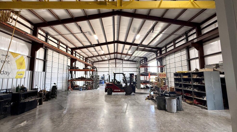 More Photos Of 2607 Holdridge Road, Midland Warehouse For Sale