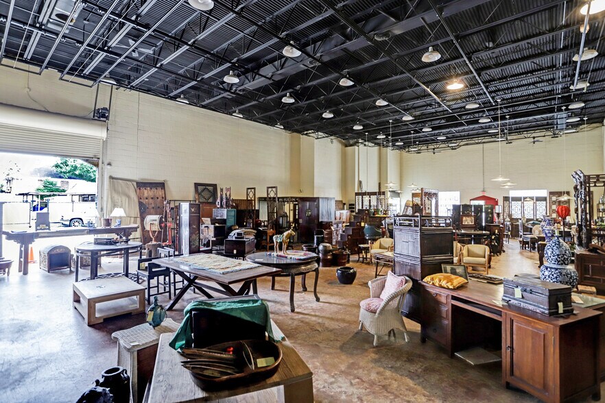 More Photos Of 1900 W Alabama St, Houston Warehouse For Sale