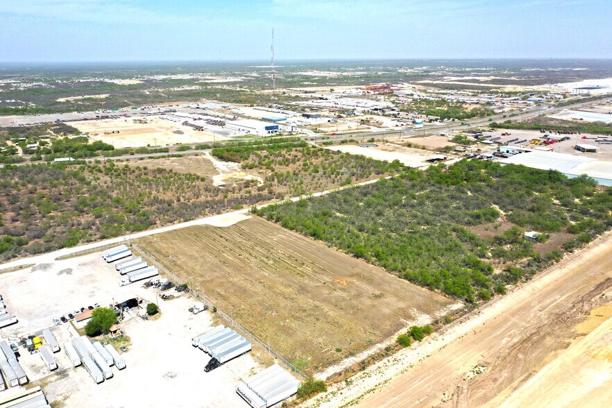More Photos Of 0000 Sulfer Mine Rd, Laredo Land For Sale