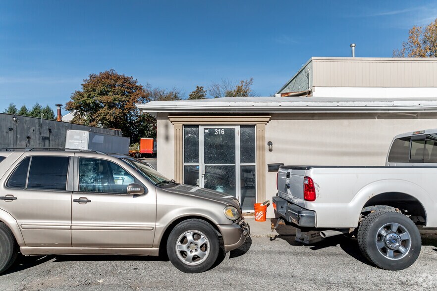 More Photos Of 310-316 Colfax Ave, Clifton Warehouse For Sale