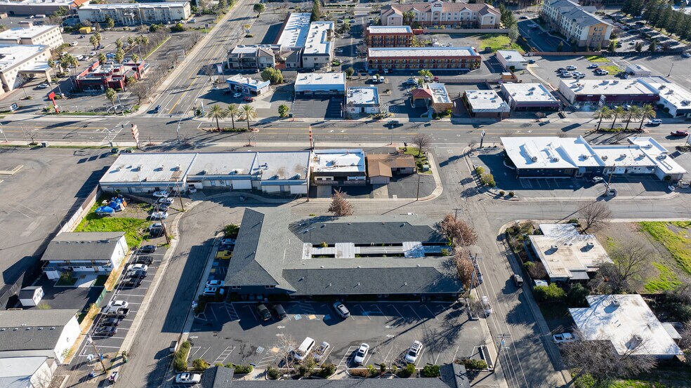 More Photos Of 610-638 Azalea Ave, Redding Office For Lease