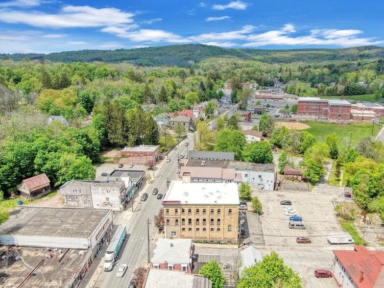 More Photos Of 59 N Main St, Liberty Loft Creative Space For Sale