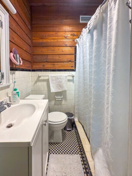 More Photos Of 153 Morton Ave, Athens Apartments For Sale