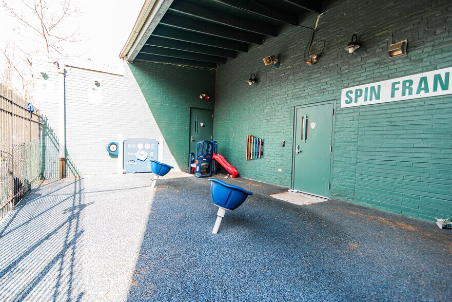 More Photos Of 1616 Orthodox St, Philadelphia Schools For Sale