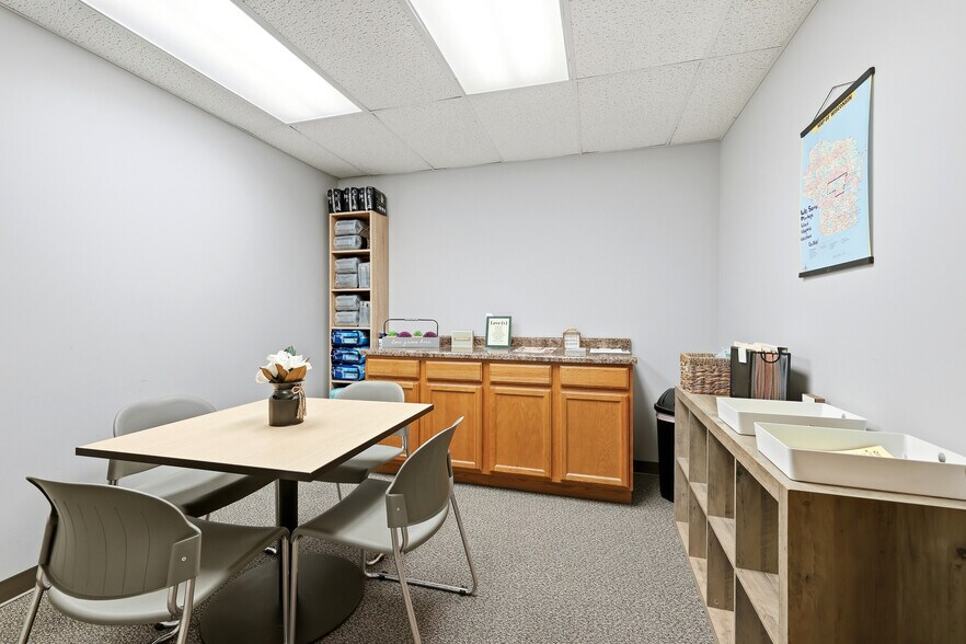 More Photos Of 1840 Post Rd, Plover Storefront Retail Office For Sale