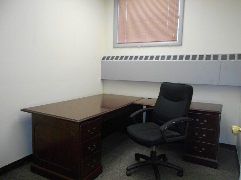 More Photos Of 334-336 Main St, West Haven Medical For Lease