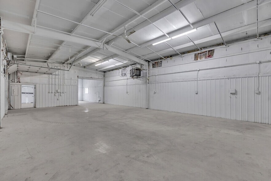 More Photos Of 1600 Park Lane Dr, Trenton Industrial For Sale