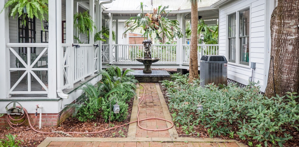 More Photos Of 219 Highway 51 NE, Steinhatchee Lodge Meeting Hall For Sale