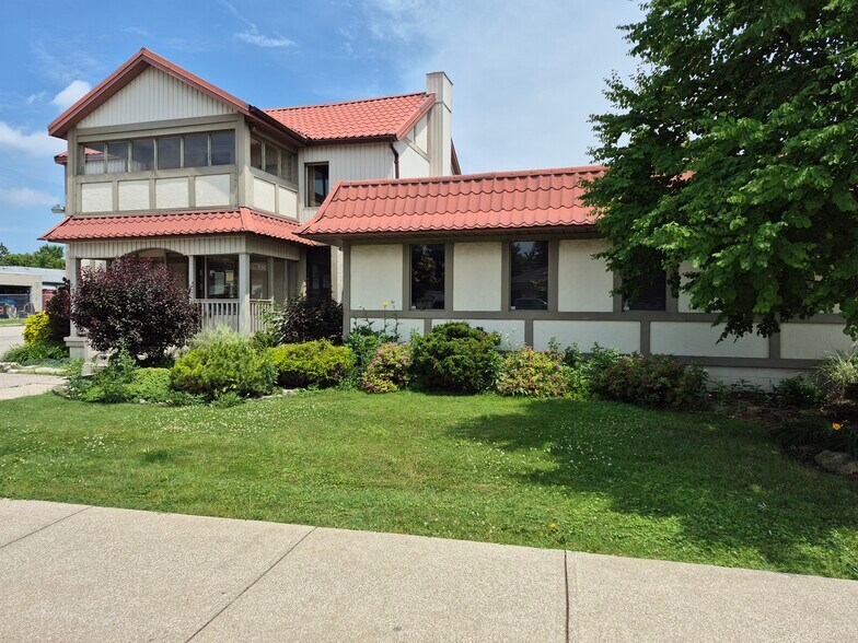 More Photos Of 380 Lyndoch St, Corunna Restaurant For Sale