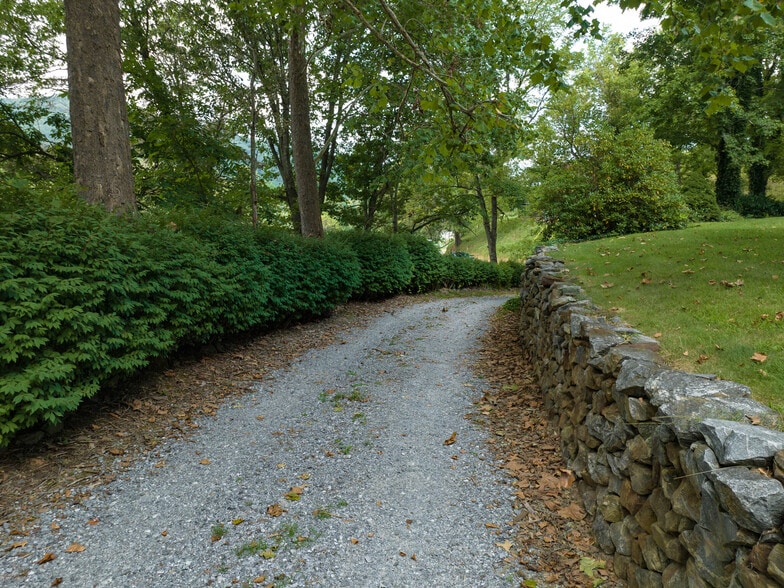 More Photos Of 371 Riverview Dr, Waynesville Manufactured Housing Mobile Home Park For Sale