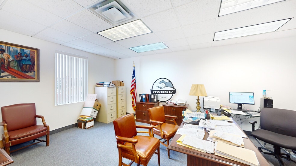 More Photos Of 31-21 31st St, Long Island City Office For Lease