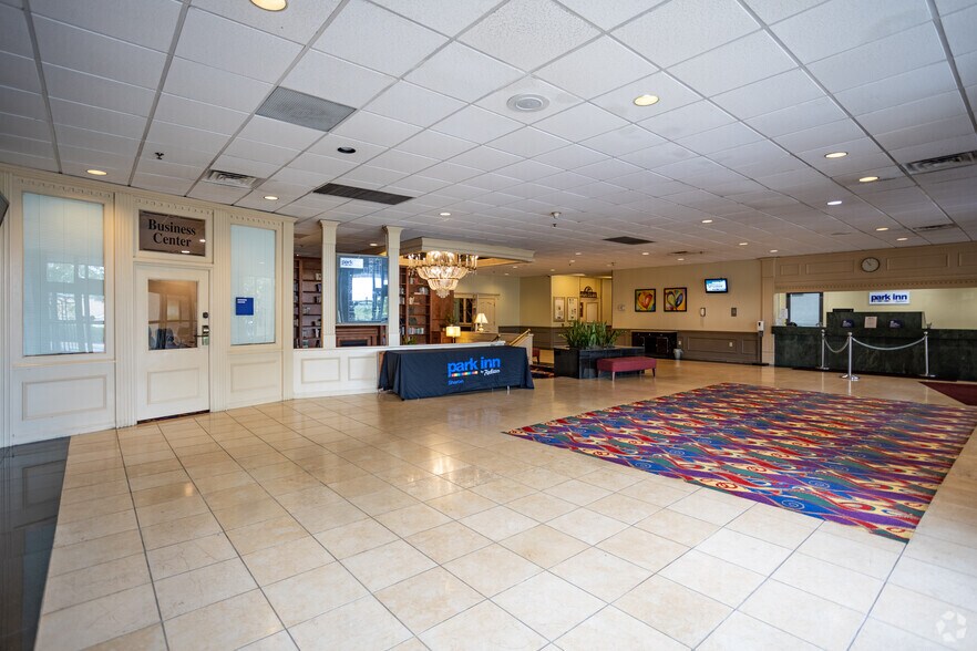 More Photos Of 3377 New Castle Rd, West Middlesex Hotel For Sale