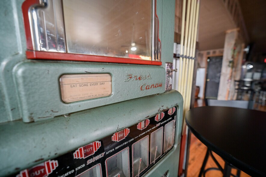More Photos Of 157 Whitesboro St, Yorkville Storefront For Sale