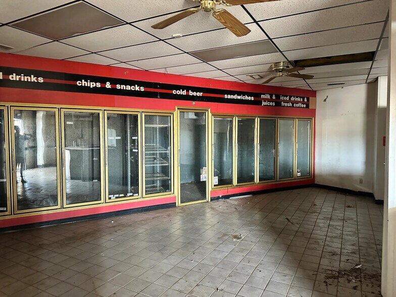 More Photos Of 2250 W Overland Trl, Abilene Convenience Store For Sale