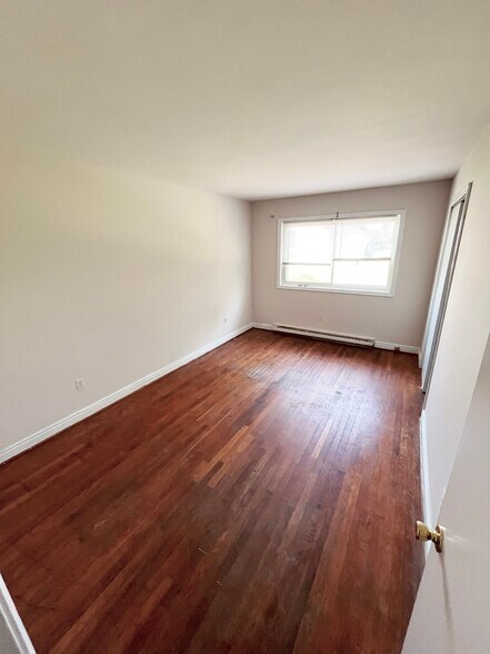 More Photos Of 3527 Bolling Rd, Richmond Apartments For Sale