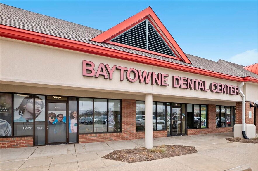 More Photos Of 2001-2023 N Prospect Ave, Champaign Unknown For Lease