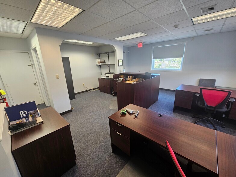 More Photos Of 3288 Delsea Dr, Franklinville Office For Lease
