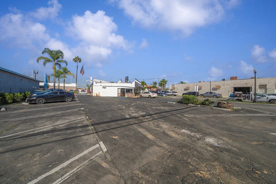 More Photos Of 201 W Whittier Blvd, Montebello Land For Sale