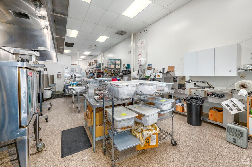 More Photos Of 8408 Georgia Ave, Silver Spring Storefront For Lease