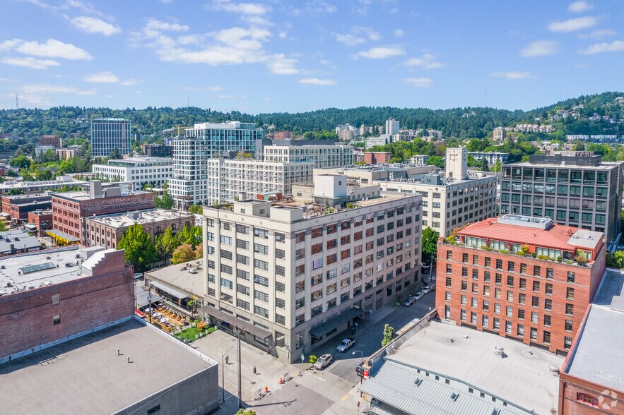 More Photos Of 1314 NW Irving St, Portland Apartments For Sale