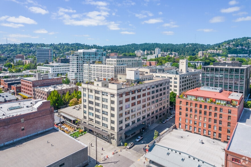 More Photos Of 1314 NW Irving St, Portland Apartments For Sale