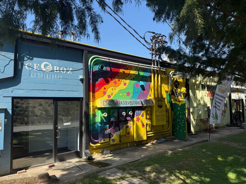 More Photos Of 985 Monroe Dr NE, Atlanta Storefront For Lease